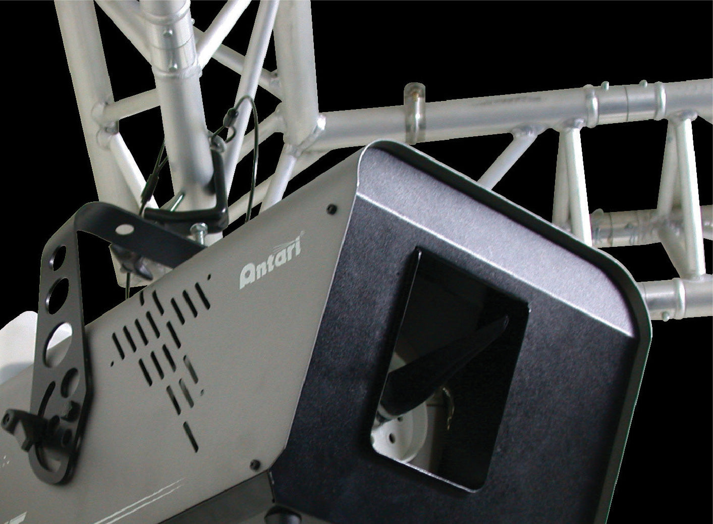 Antari High Output/Long Throw Snow Machine w/Patented Nozzle Delivery System